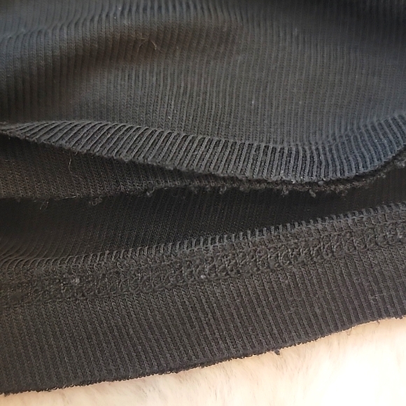 Free People Black V-Neck Slouchy Camisole. Size Small - Picture 3 of 4